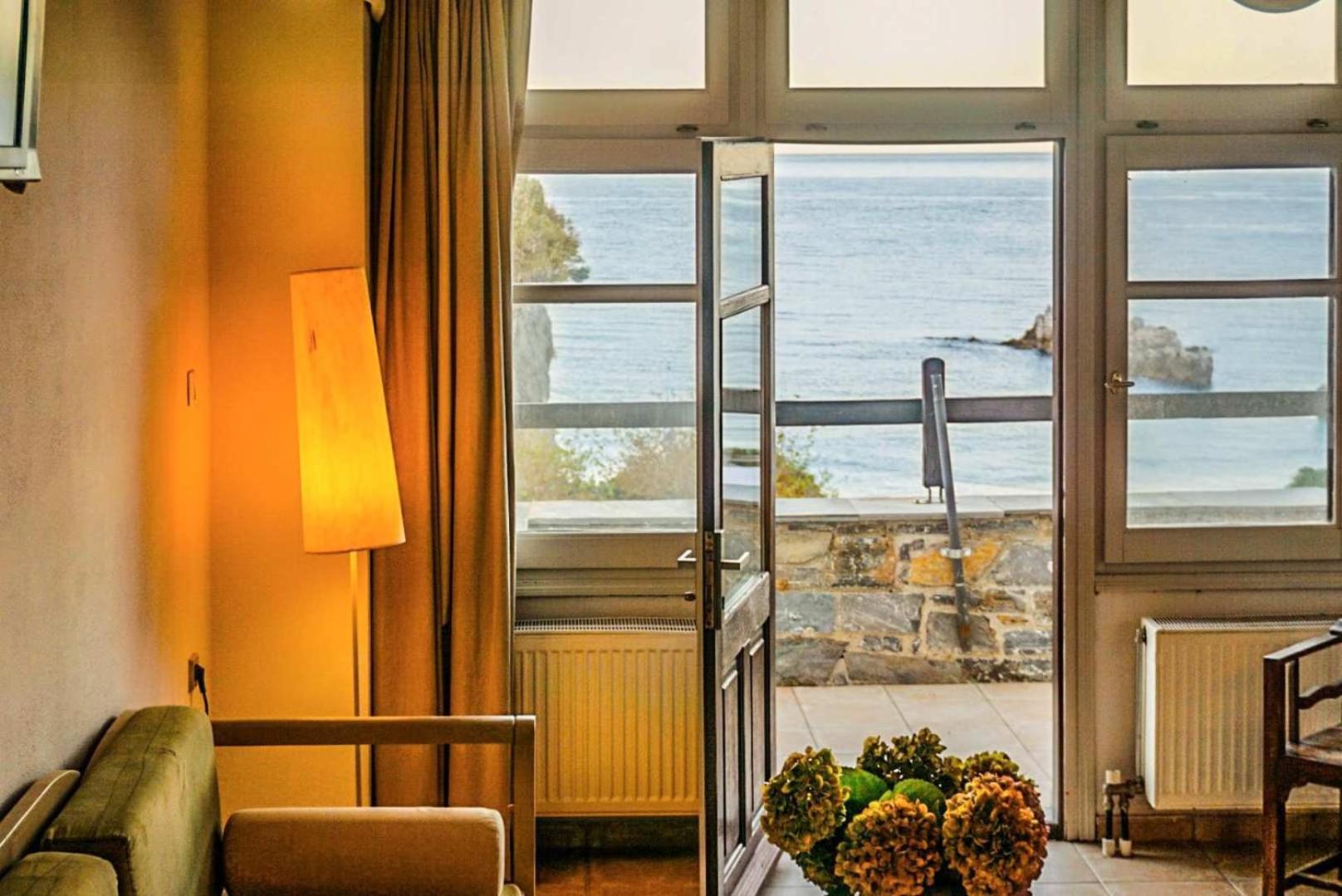 Beachfront Pelion Getaways - Palia Damouchari Suites Exterior photo